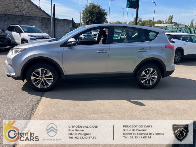 Toyota RAV4 Hybride (4) 2WD Tendance
