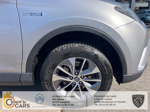 Toyota RAV4 Hybride (4) 2WD Tendance